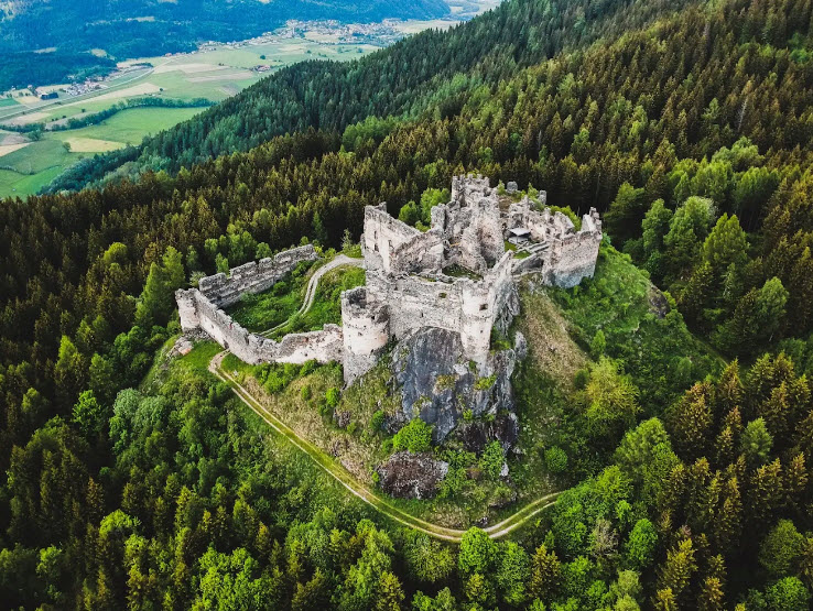 Burgruine Steinschloß, Mariahof, Austria, Austria